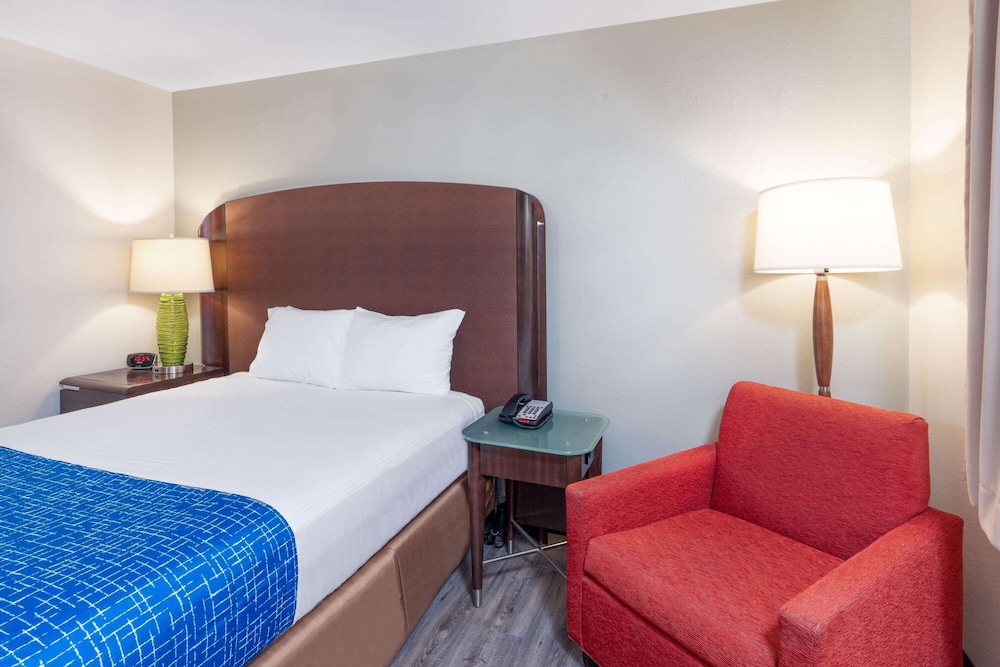 Travelodge by Wyndham Lovell/Bighorns 13/23