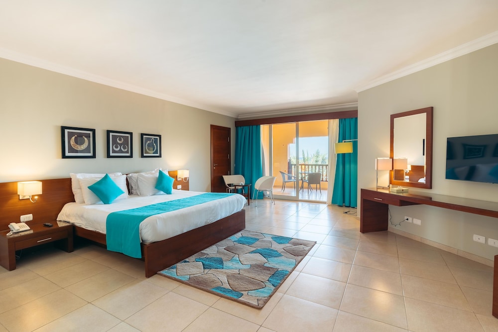 Nubian Village Hotel 20/70