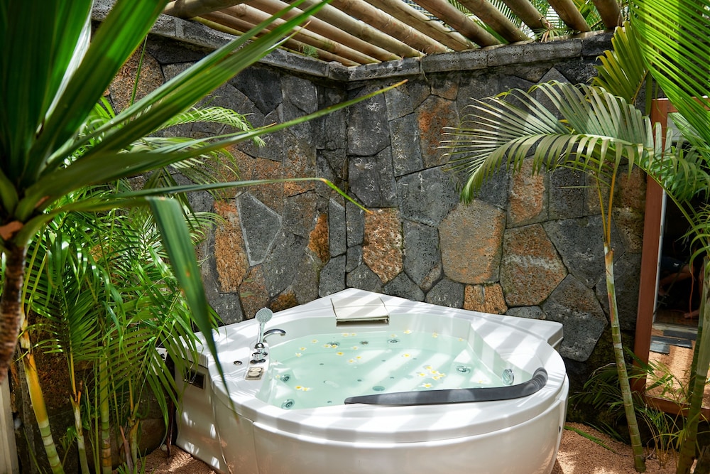 The Ravenala Attitude Formerly La Plantation Resort And Spa S 27/50