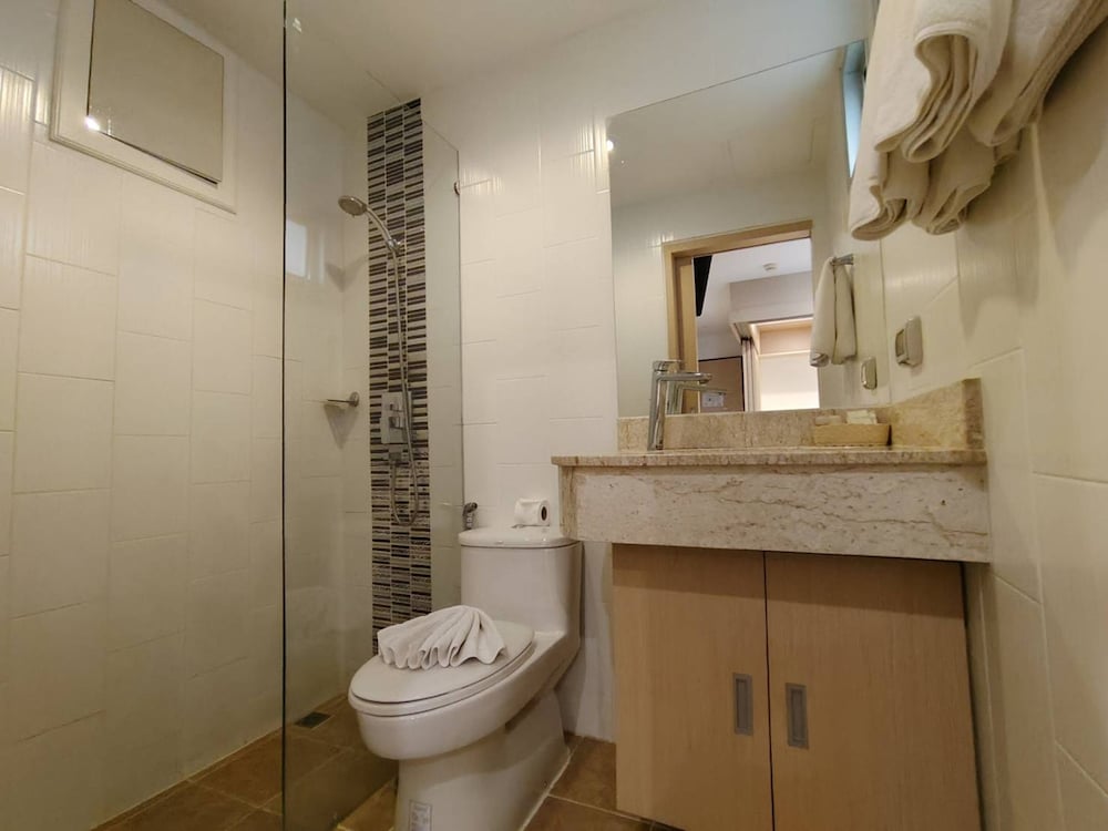 Patong Bay Residence 48/48