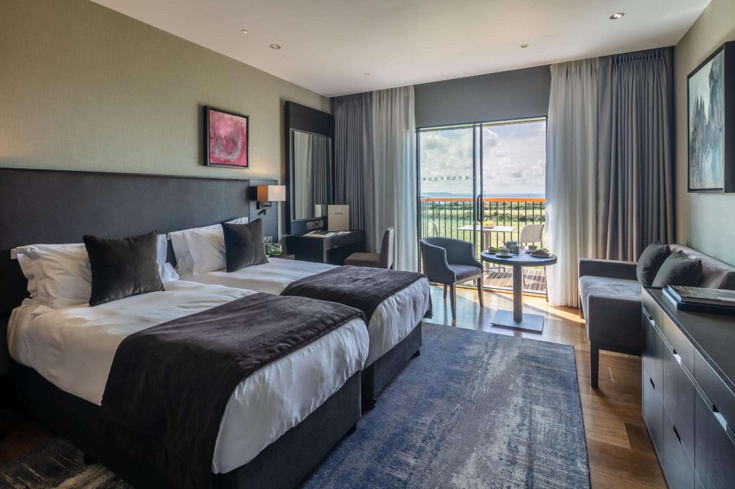 غرفة سوبيريور ديلوكس بسرير مزدوج أو سريرين منفصلين