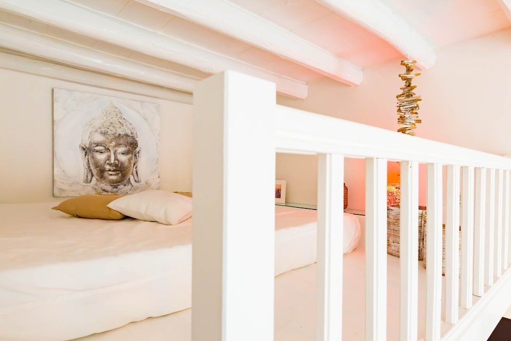 Pantheon Luxury Gold Apartment 28/43