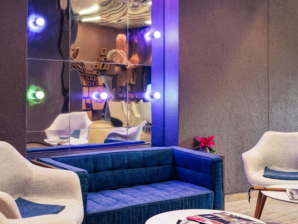 MERCURE LYON CHARBONNIERES 26/50