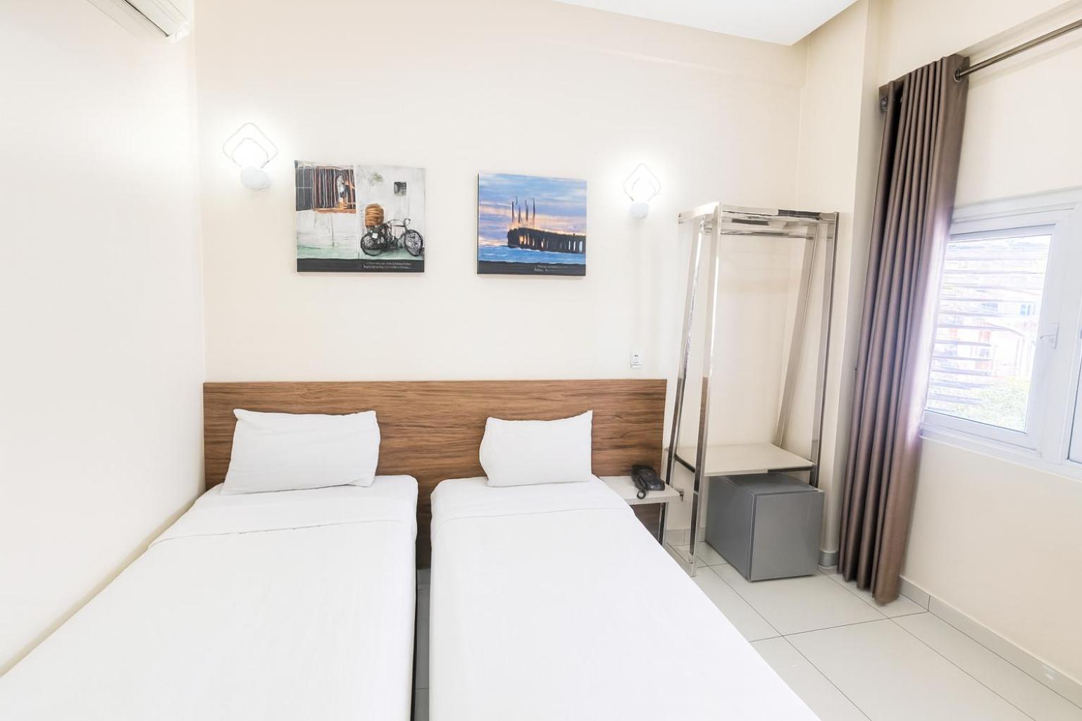 Capital O 89647 Atta Hotel 14/49