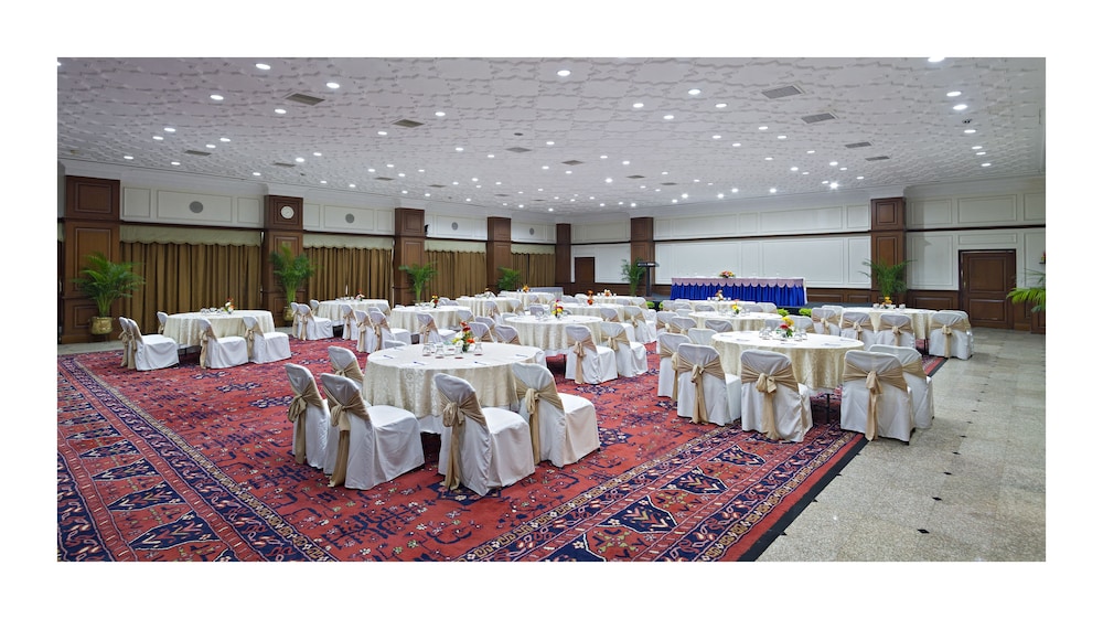 Jehan Numa Palace 41/56