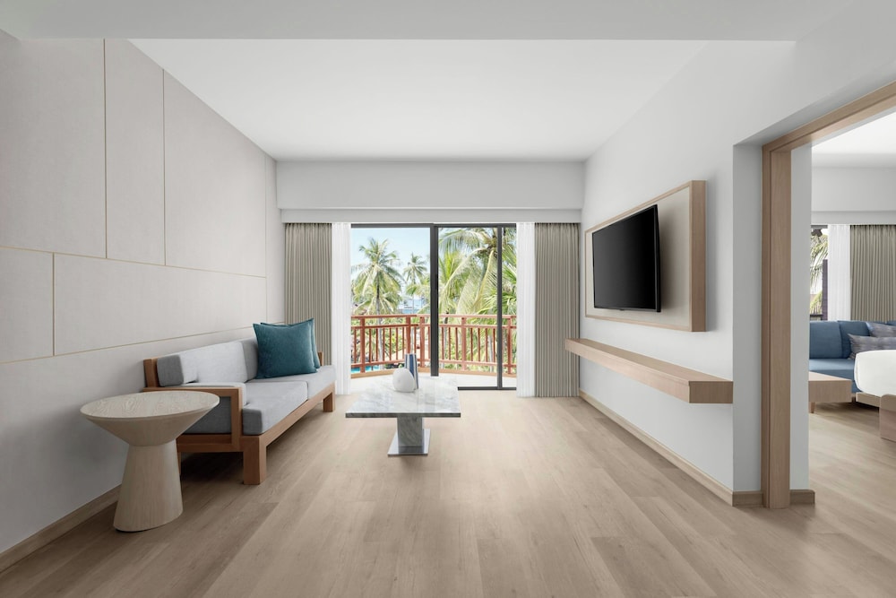 Courtyard by Marriot Phuket Patong Beach 44/65