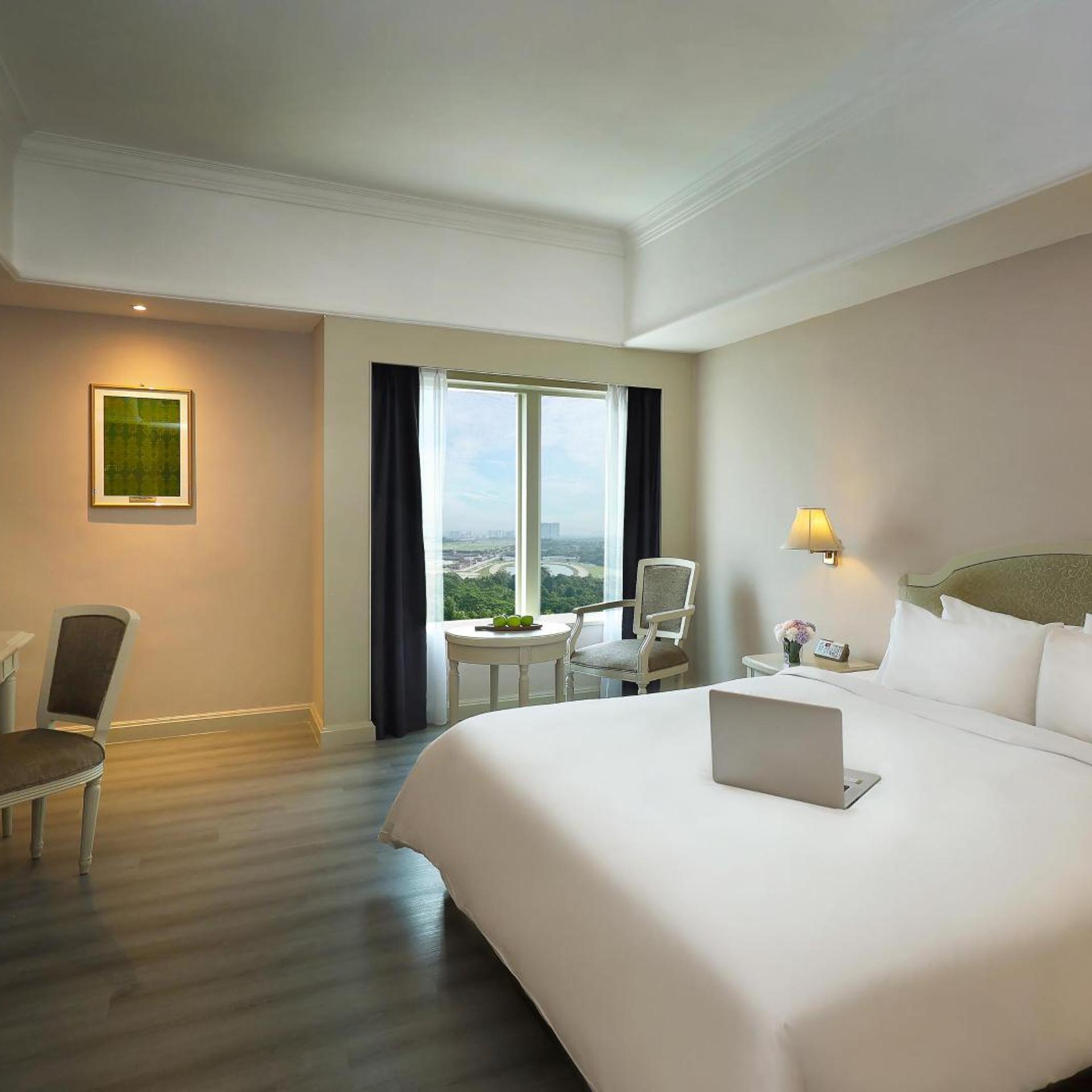 Deluxe, King Bed, Polo View