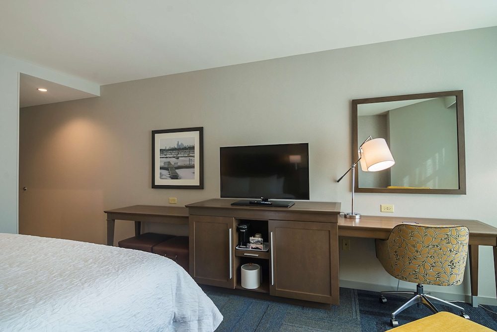 Hampton Inn Chicago North/Loyola Station 28/71