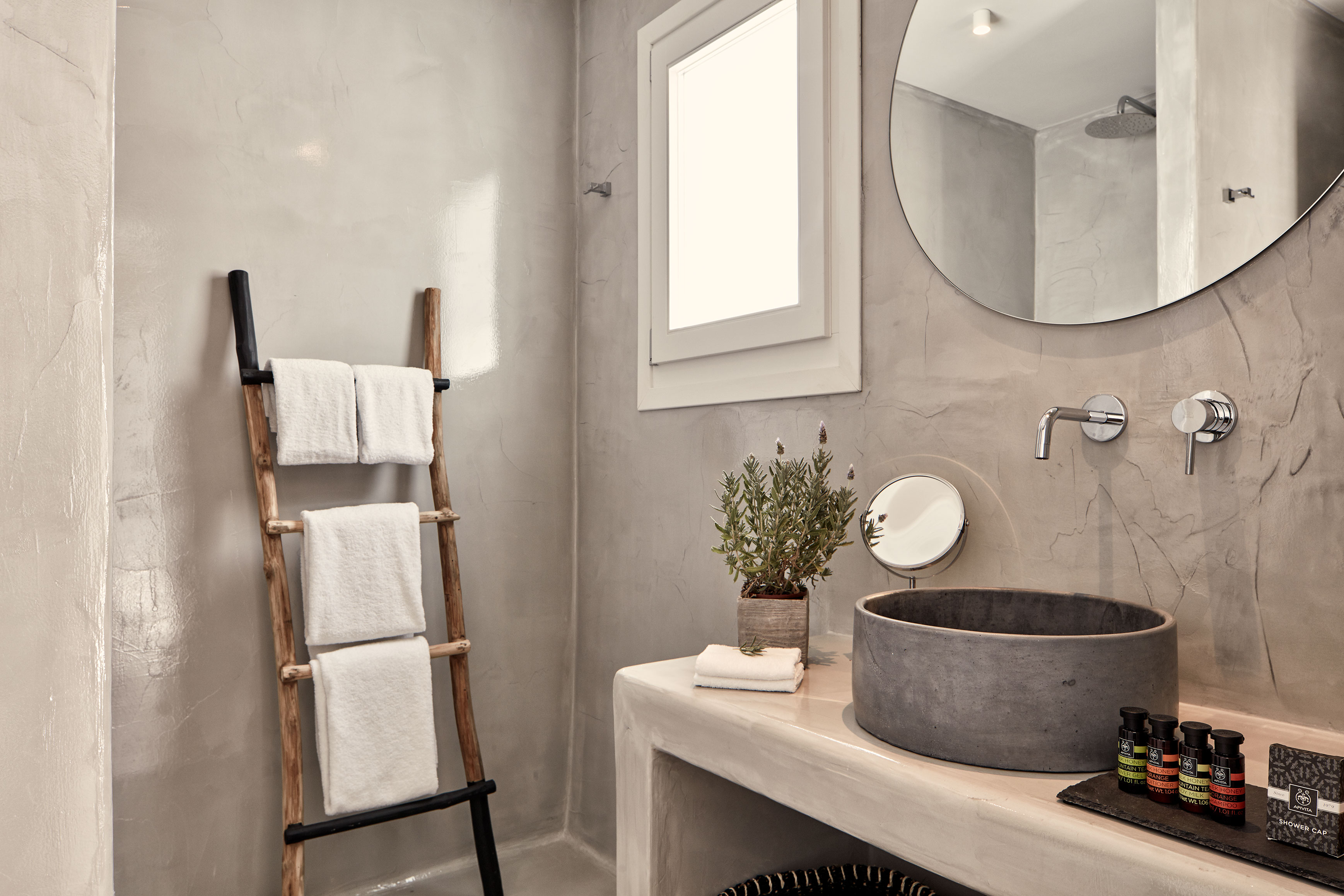 Boho, Outdoor Jetted Tub، BOHO Suites 3/6