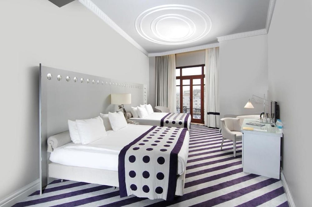 Taxim Hill Hotel 44/53