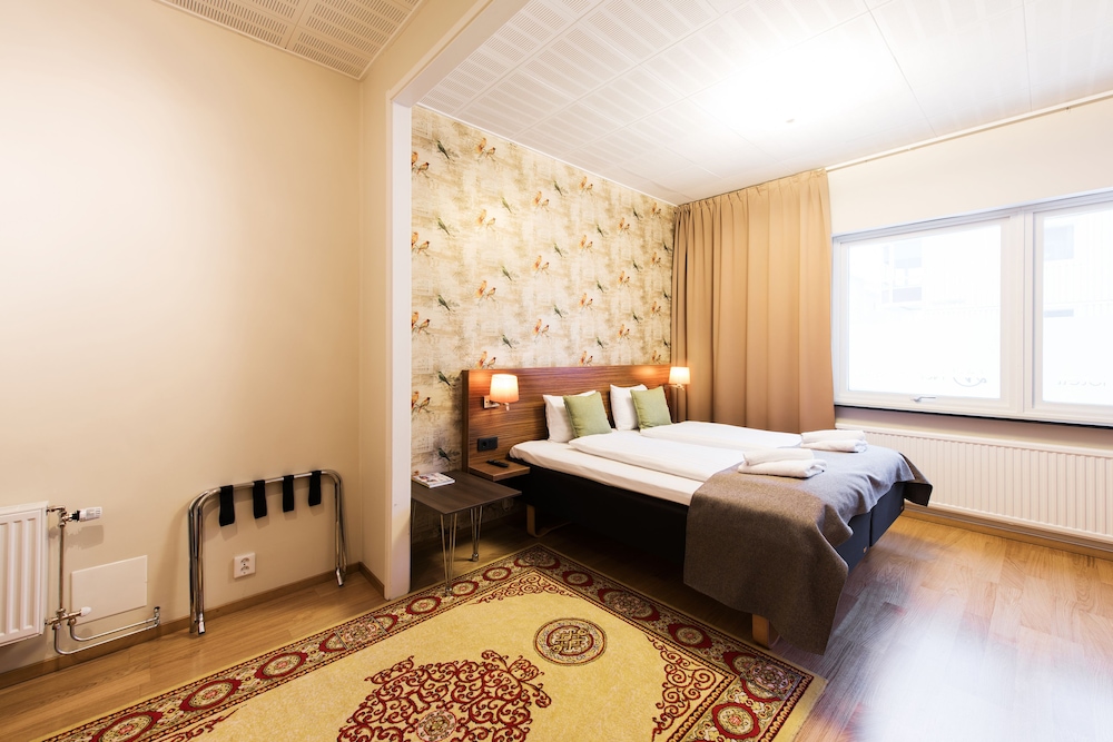Naran Hotell 12/30