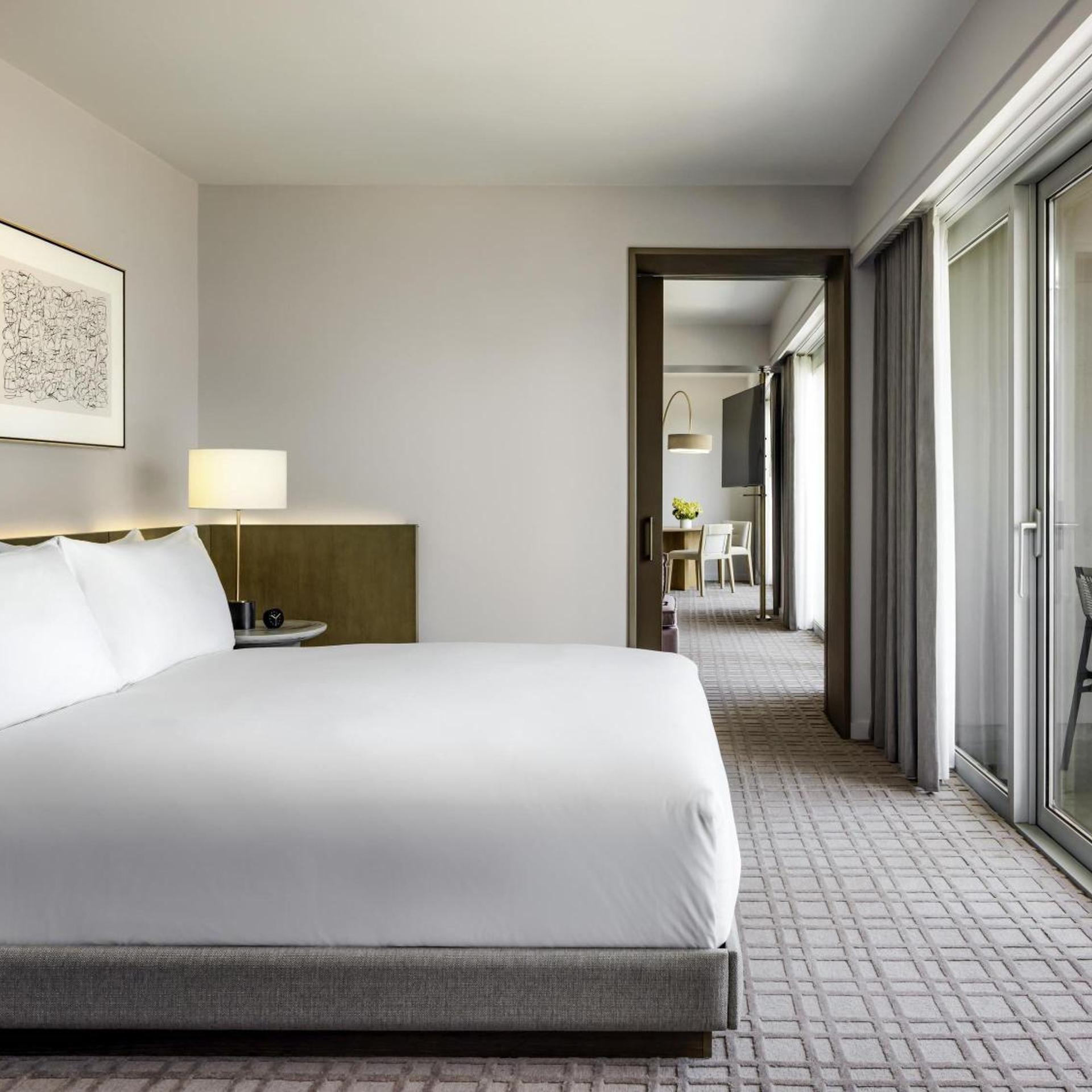 1 Bedroom, Suite, King Bed, 2 Balconies