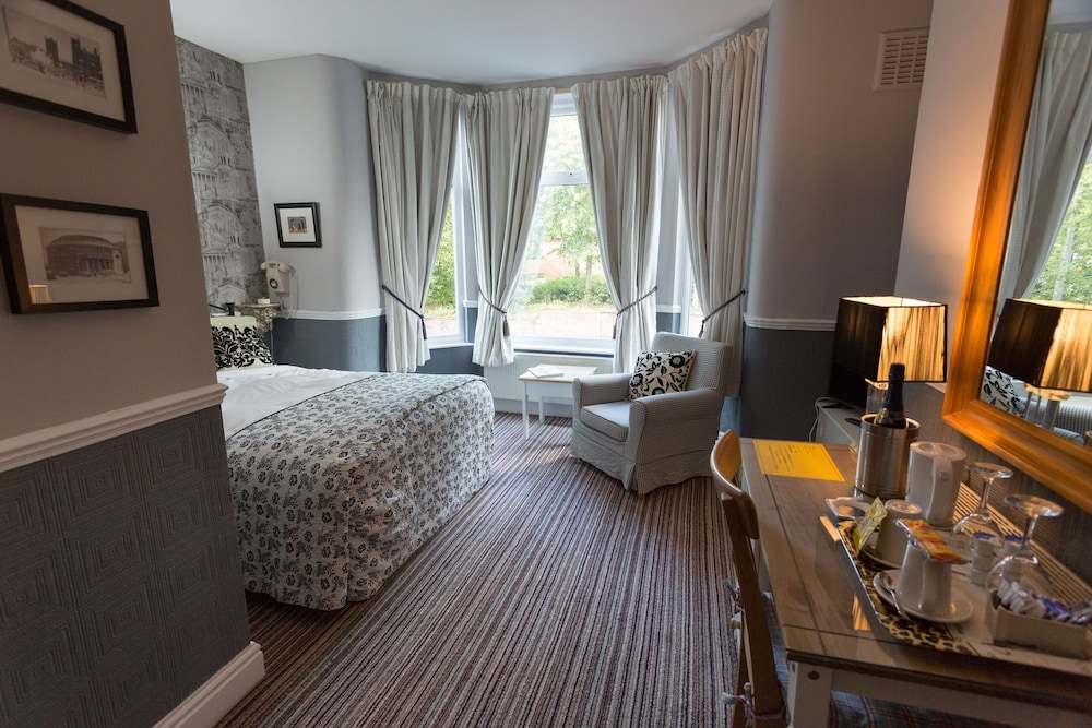 The Ascott 41/50