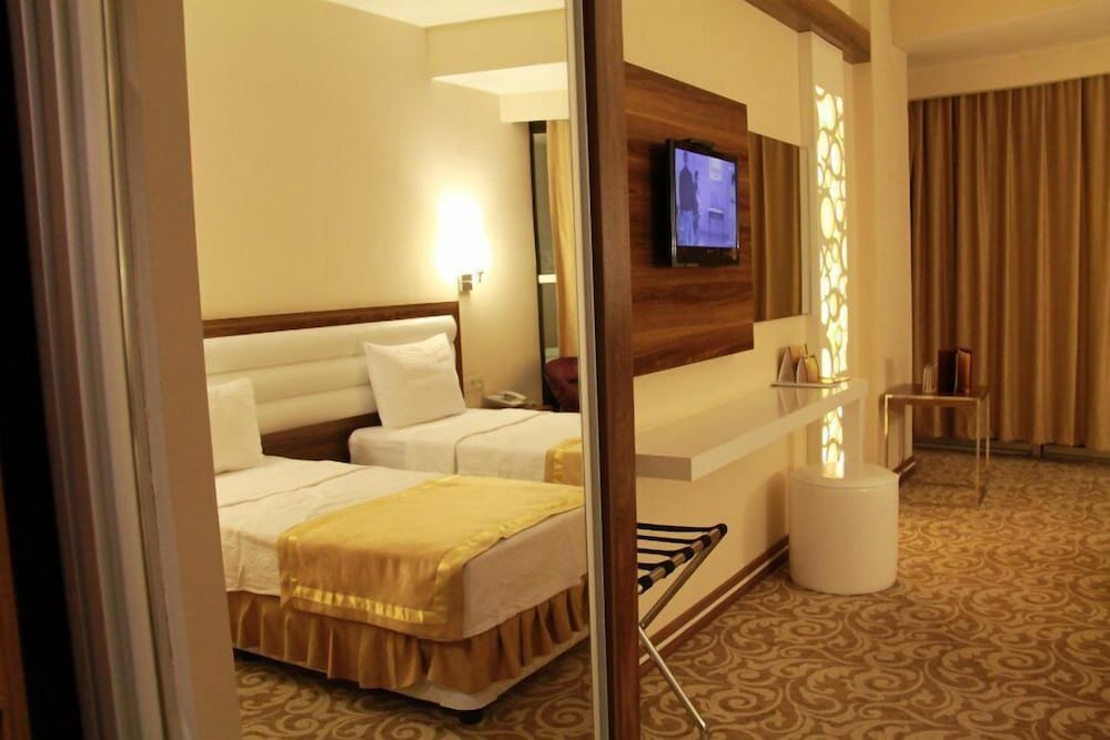 Ozpark Hotel 10/50