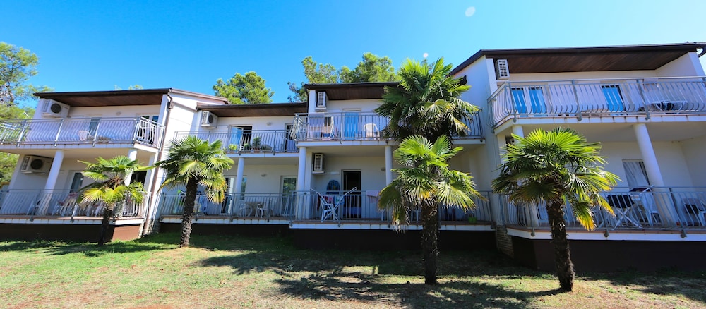 Ai Pini Medulin Resort 4/63