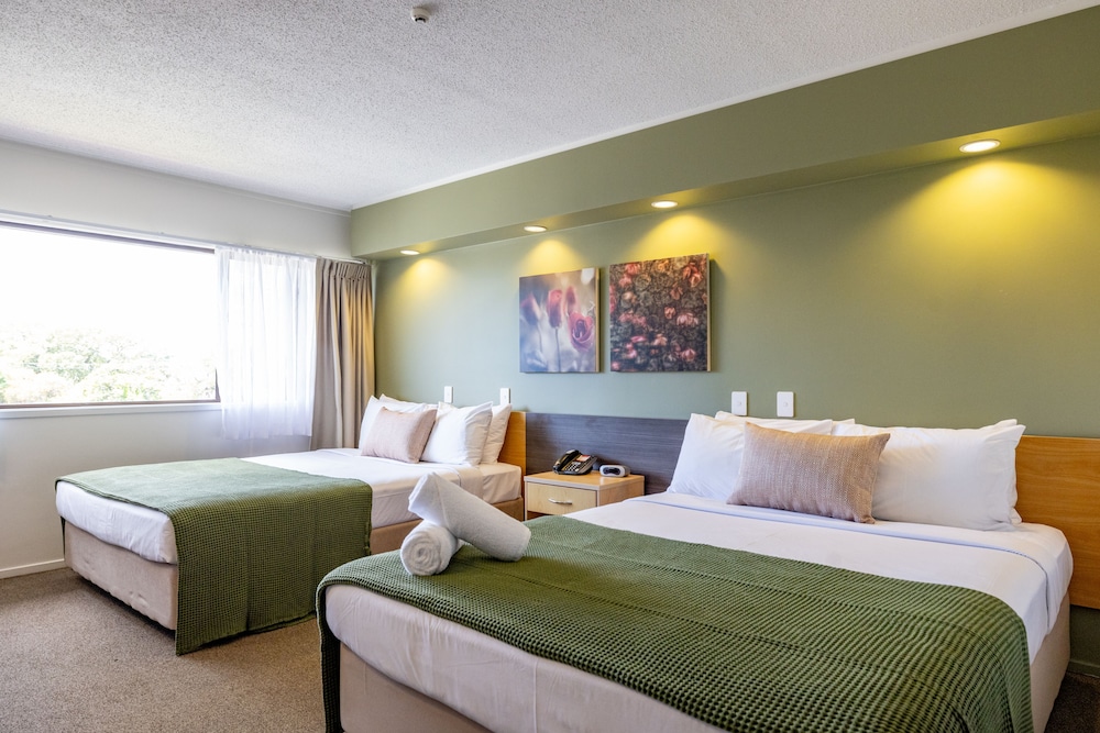 Superior, Twin Beds, Queen Bed, Rose Park Hotel Auckland 4/7