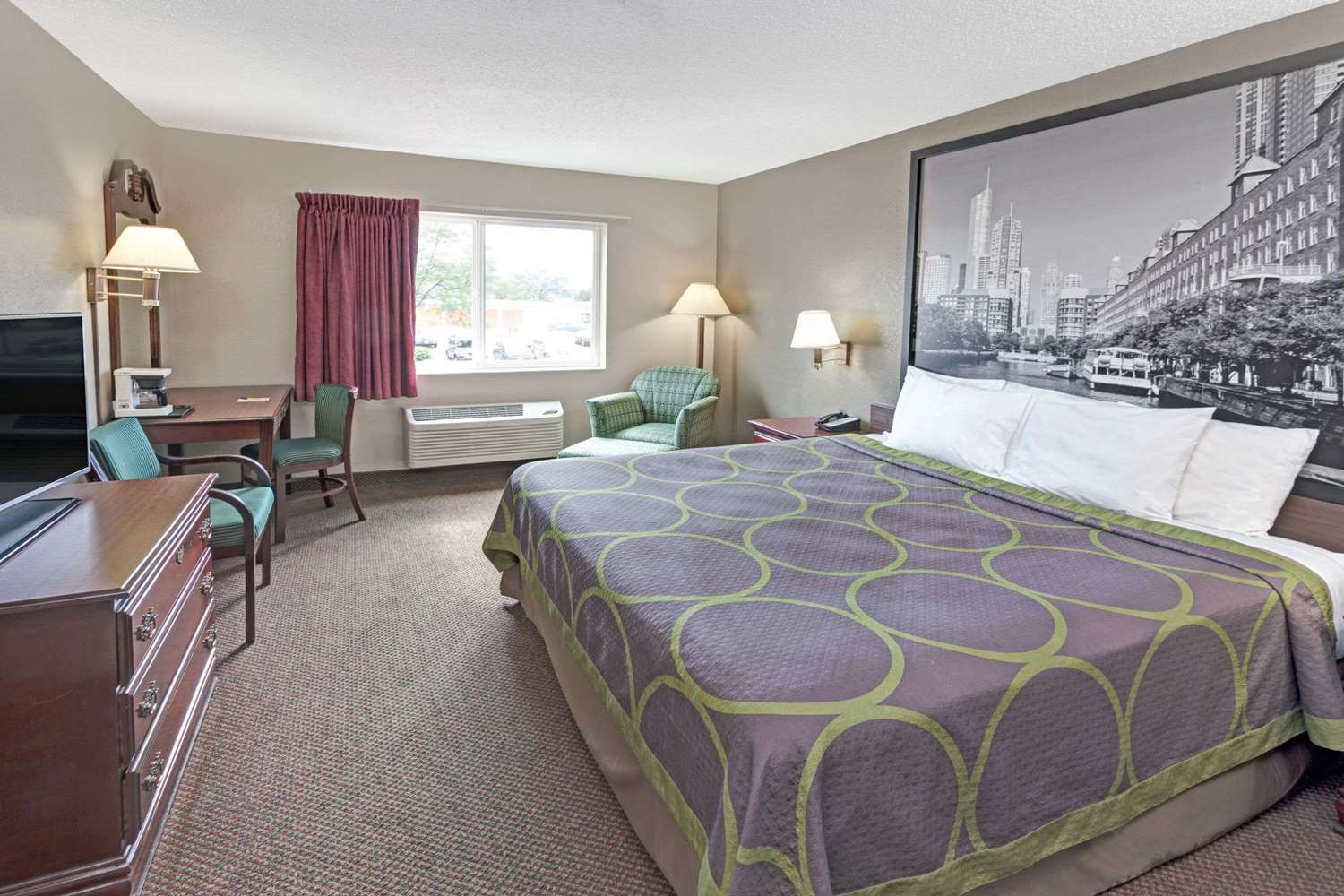 Super 8 by Wyndham Chicago O'Hare Airport 17/63