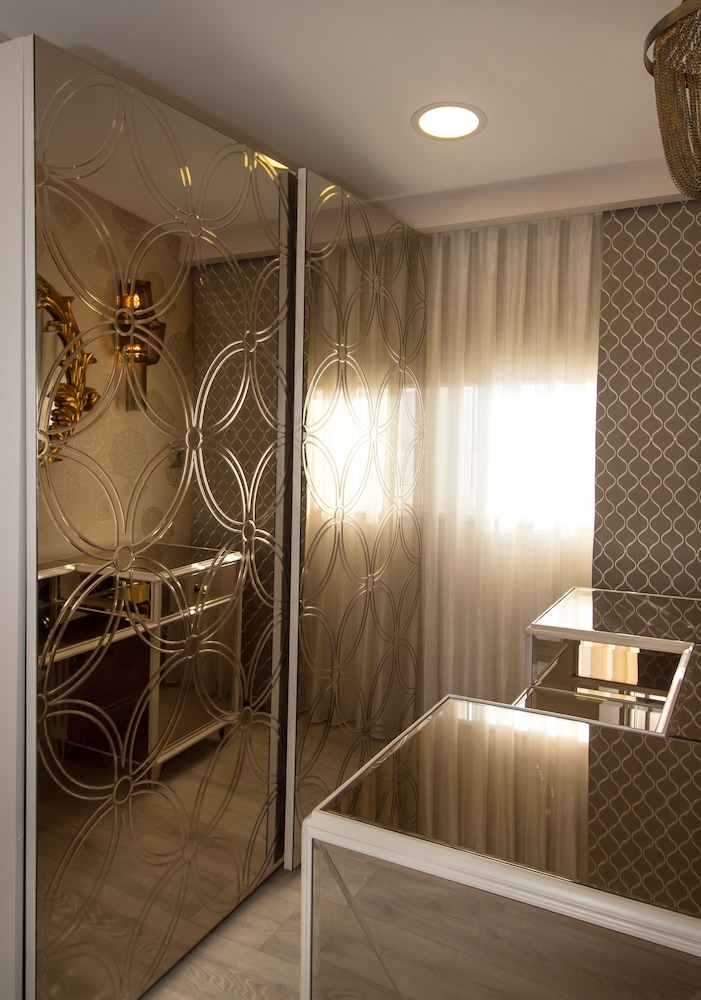 LE MARDE HOTEL 40/62