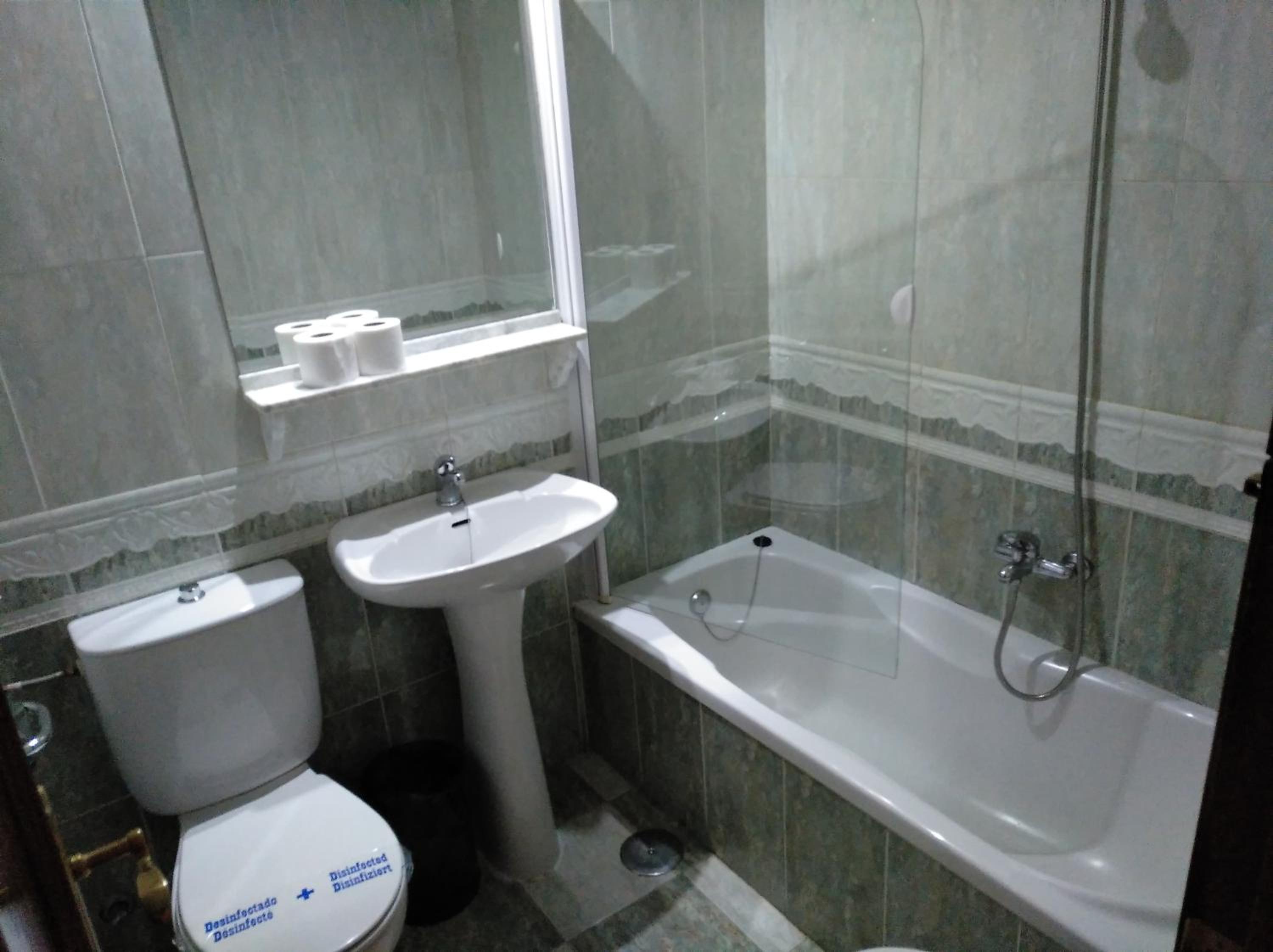 Hotel Nuevo Ara 44/49