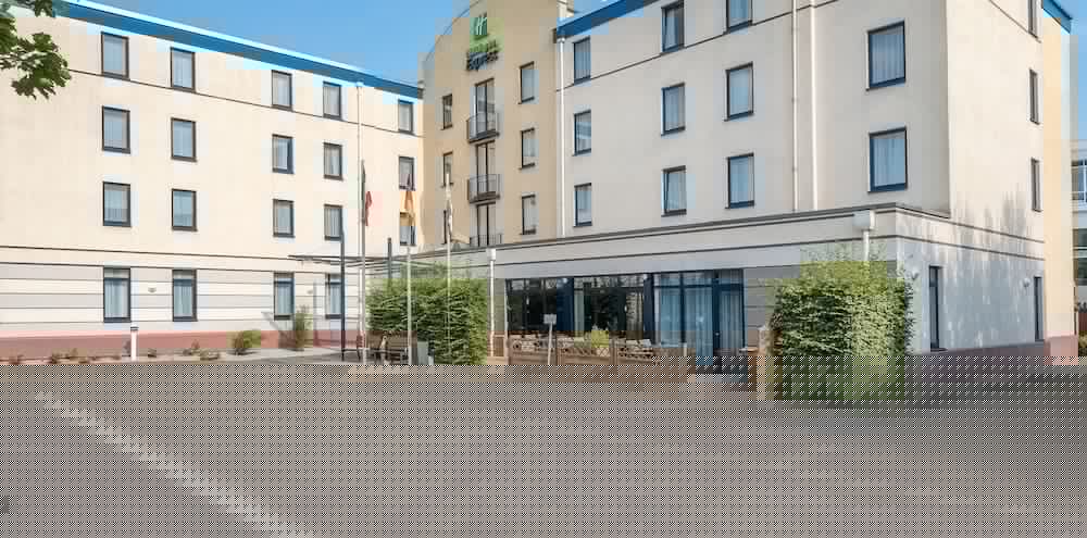 Holiday Inn Express Dortmund Hotel 1/46