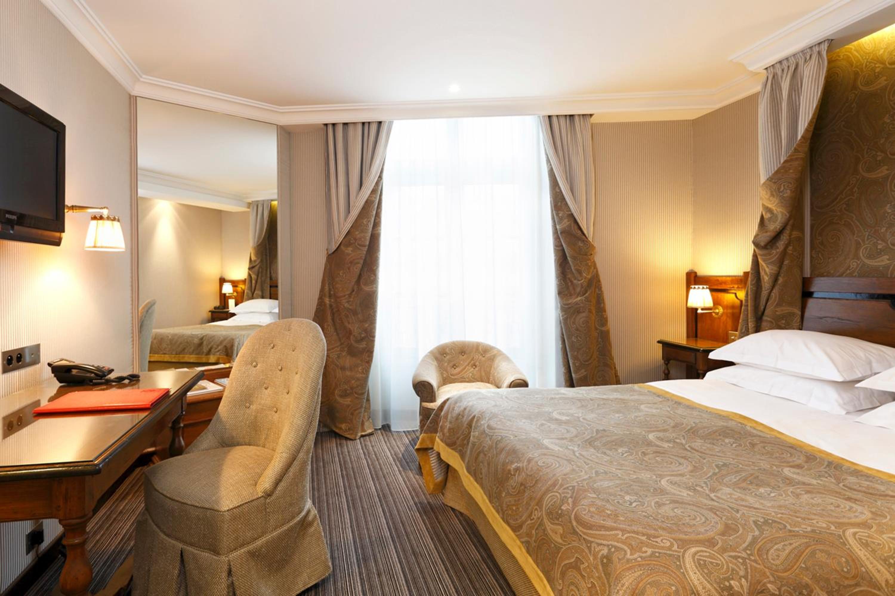 Hotel Au Manoir Saint Germain Des Pres 24/62