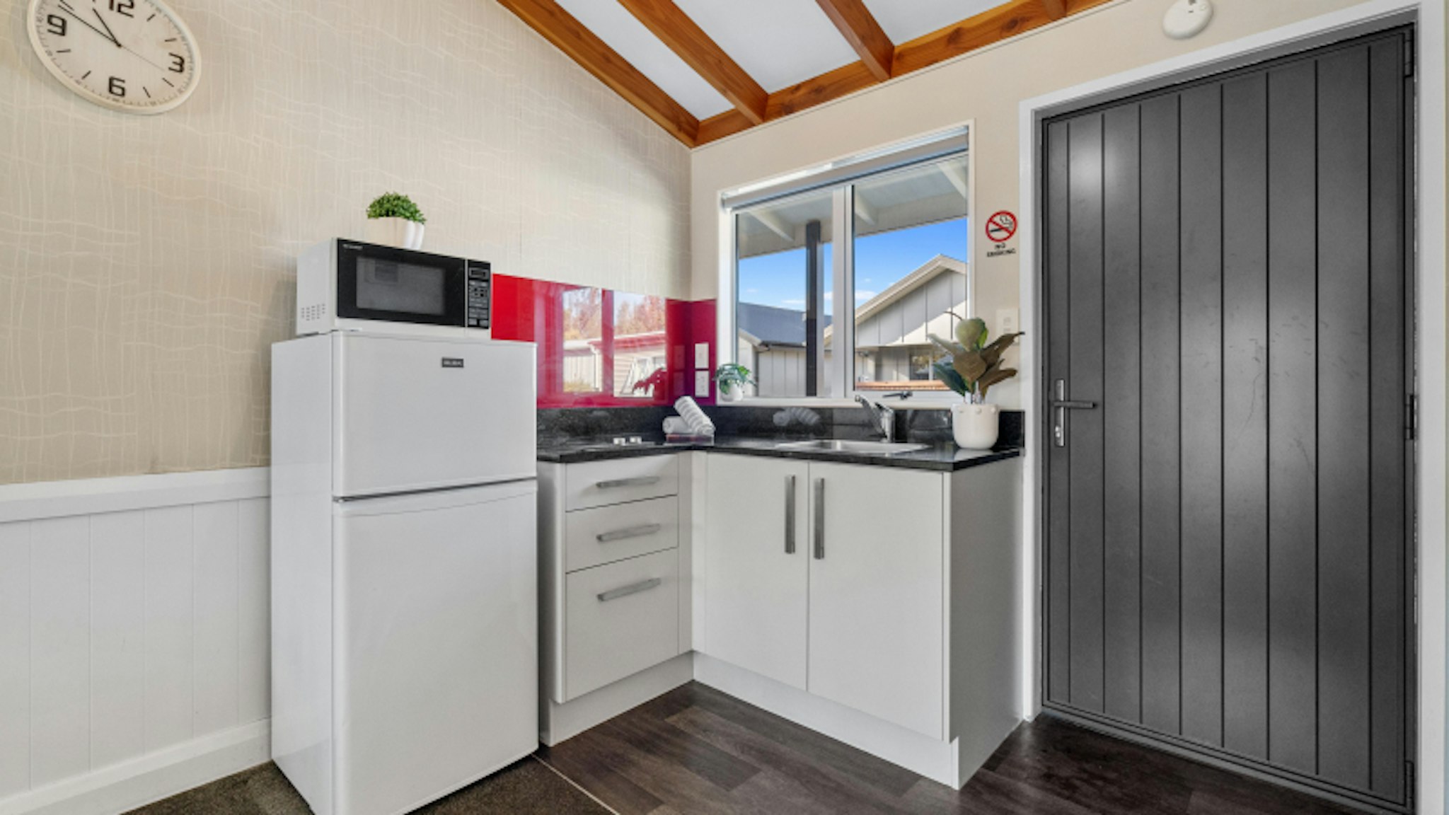 Tasman Holiday Parks - Te Anau 2/28