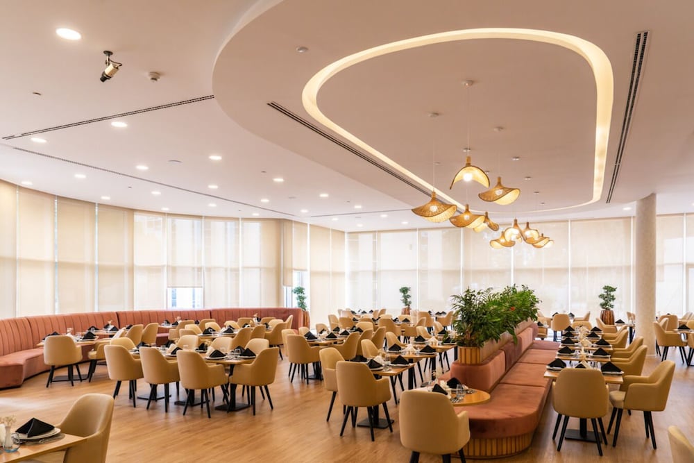 eStay Hotel by Jacobs 44/54