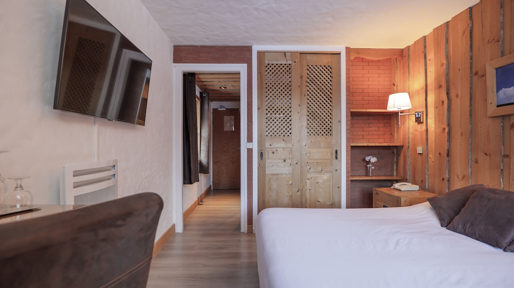 MONT BLANC, SUPERIOR, DOUBLE BED