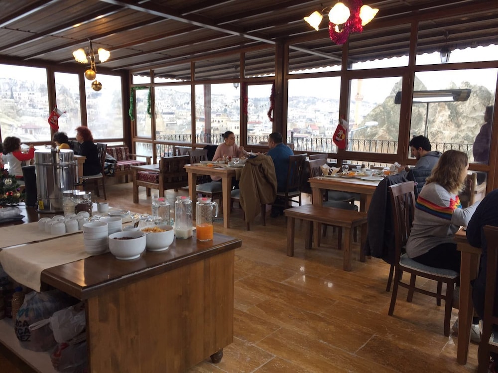 Ozbek Stone House 34/50