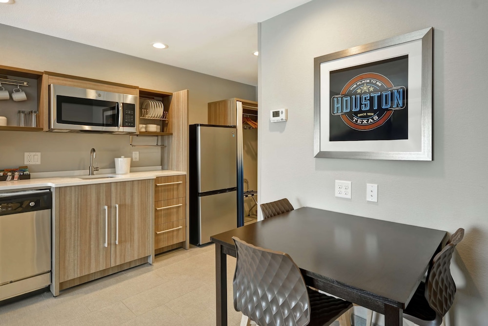 Home2 Suites by Hilton Houston Westchase 11/44