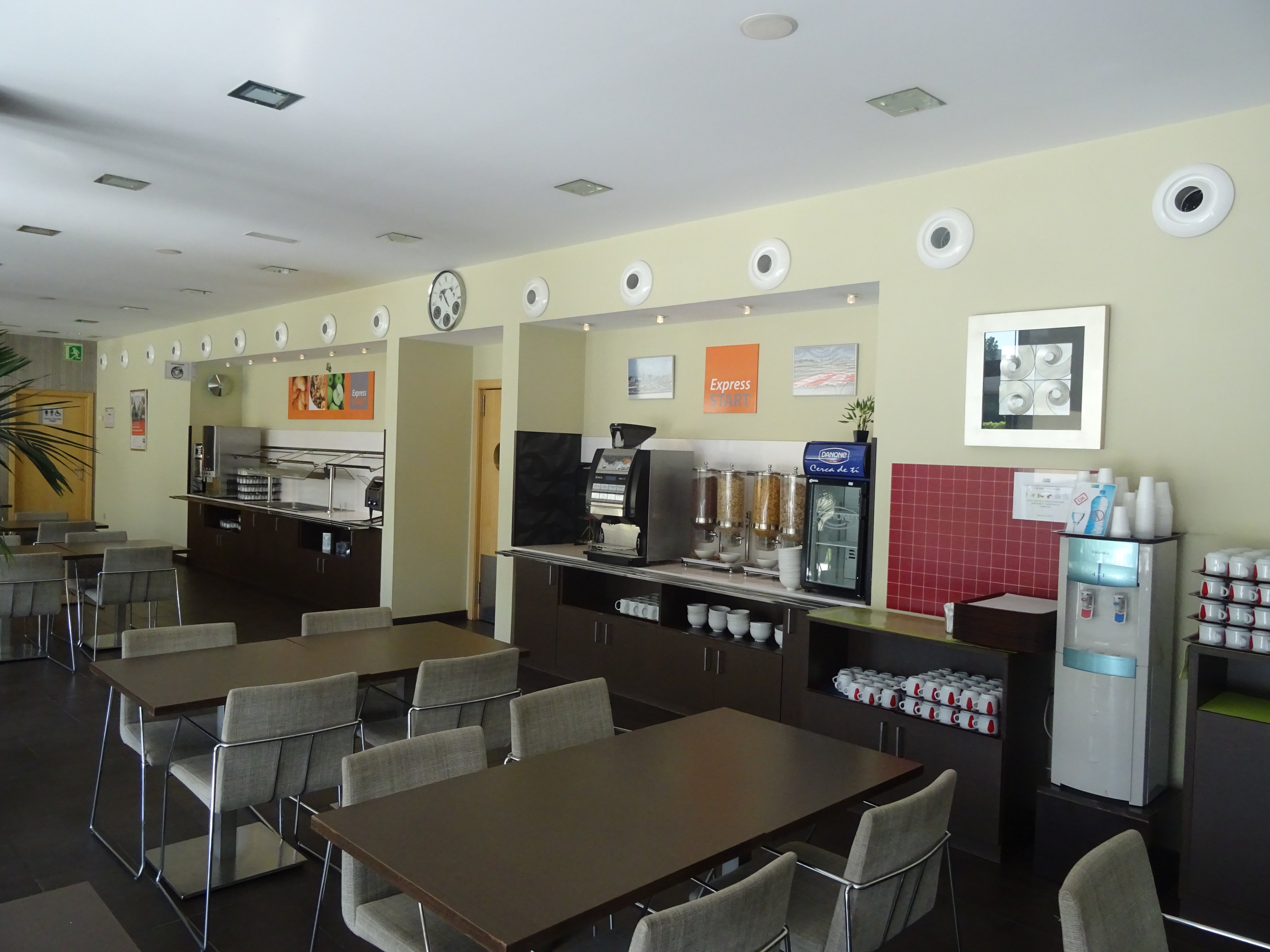 Holiday Inn Express Sant Cugat 36/60