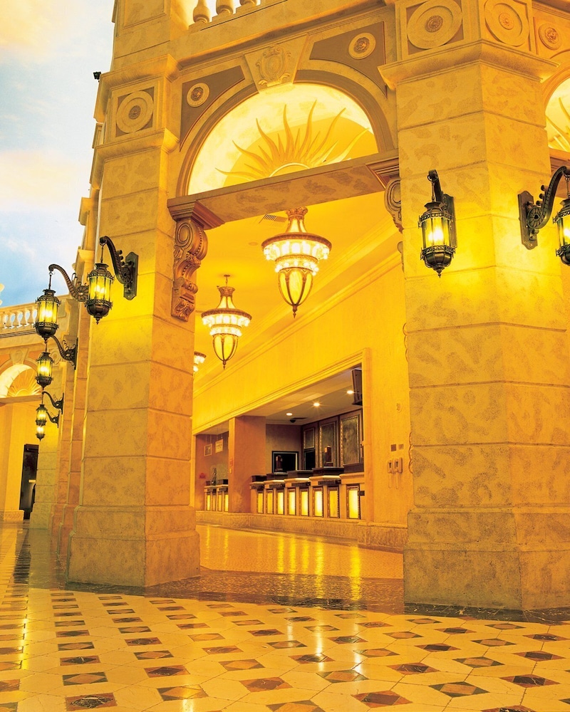 Sunset Station Hotel and Casino 5/80