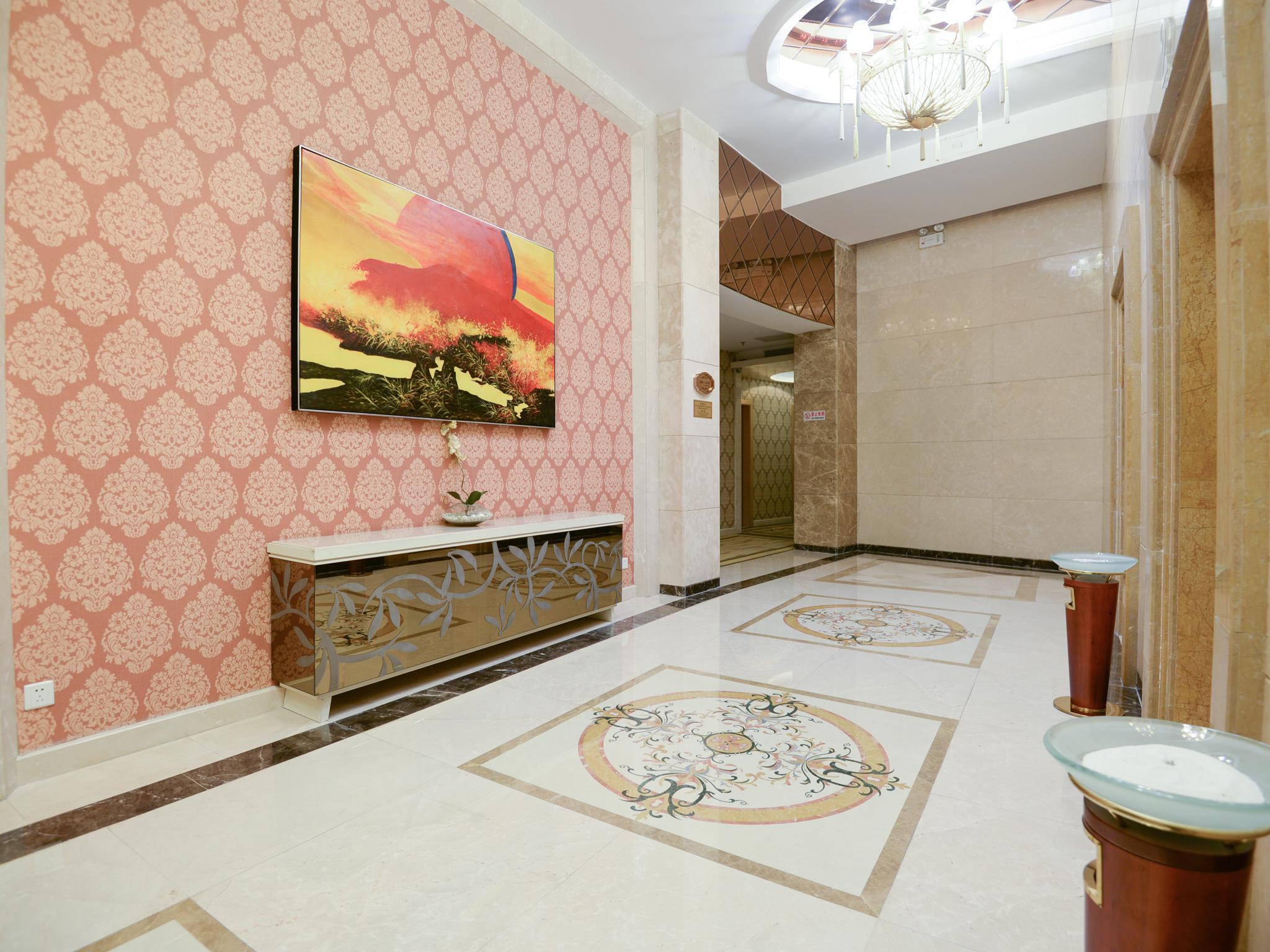 Regency Hotel 14/56