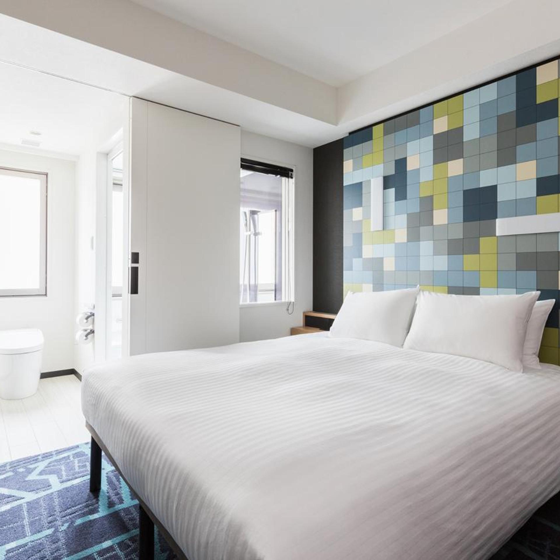 Superior, Double Bed, Station Side