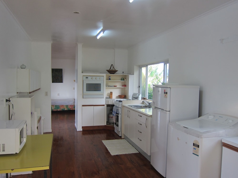 Raina Beach Apartments 27/71