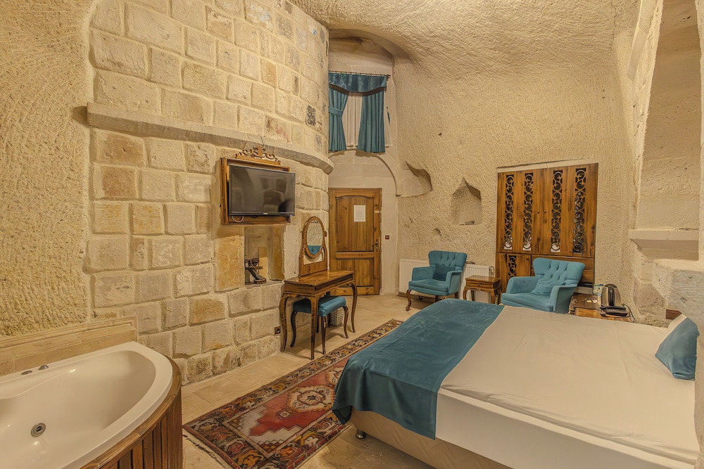 Miracle Cave Hotel 46/50