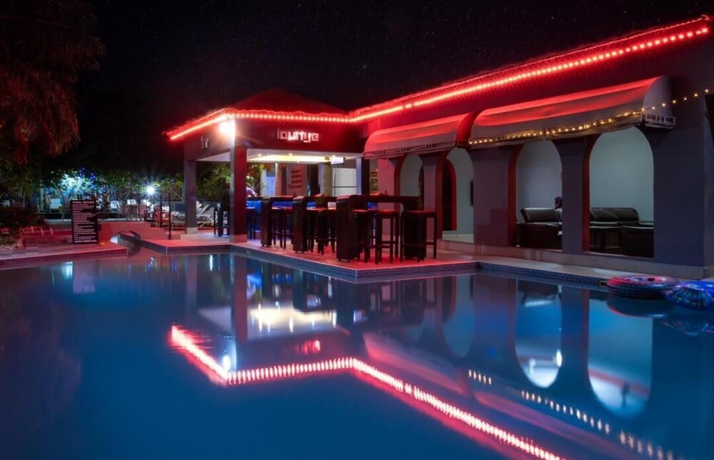 Seaview Garden Hotel 34/47