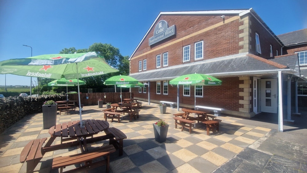 Celtic International Hotel Cardiff Airport 4/45