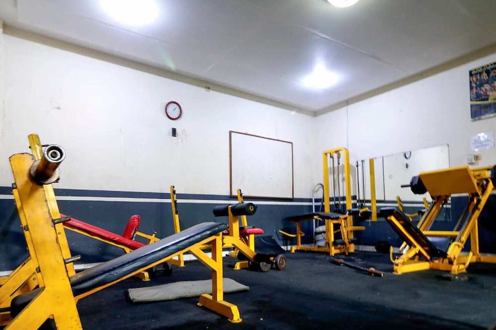 Reddoorz Plus Near Universitas Indonesia 21/50