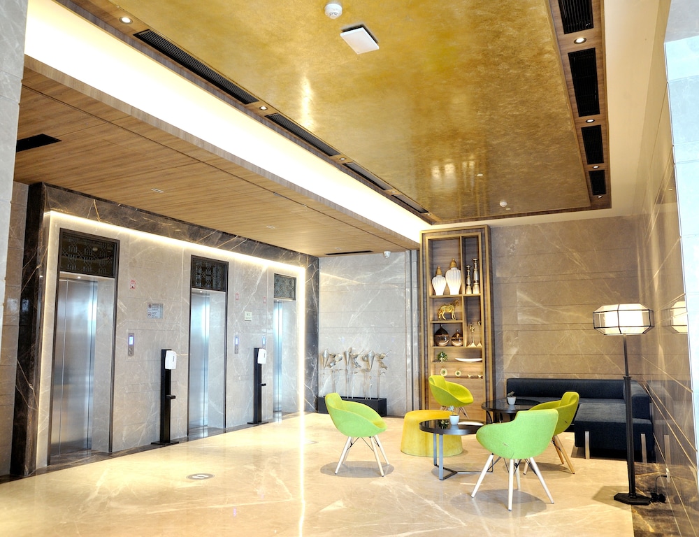 Holiday Inn Gurugram Sector 90 6/77