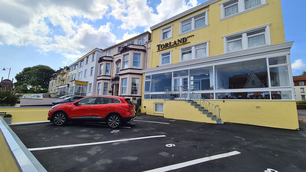 The Torland Hotel 34/50