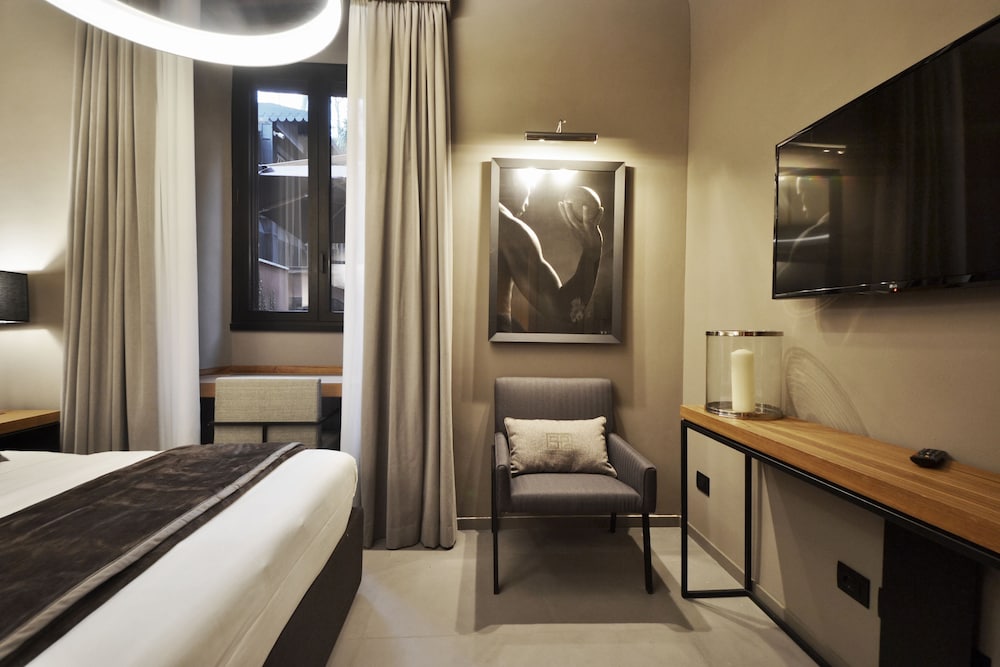Parioli Place 9/45