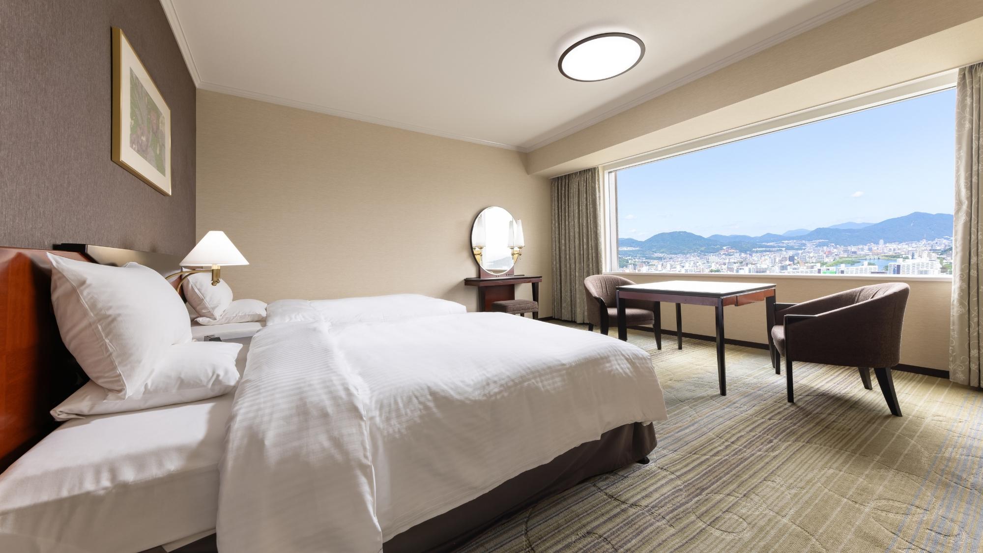 Superior, Twin Beds, Night View, High Floor