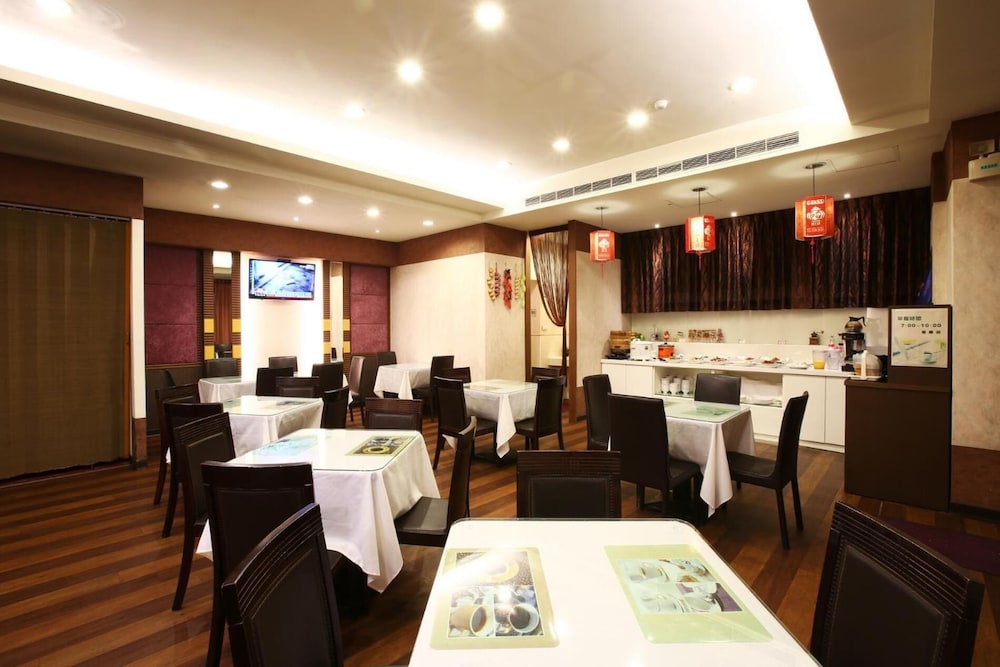 Hua Du Hotel 54/65