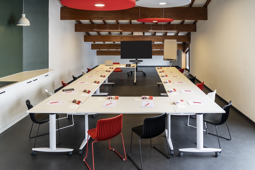 Ibis Pontarlier 53/65