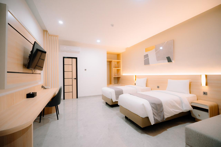 Superior, Twin Beds