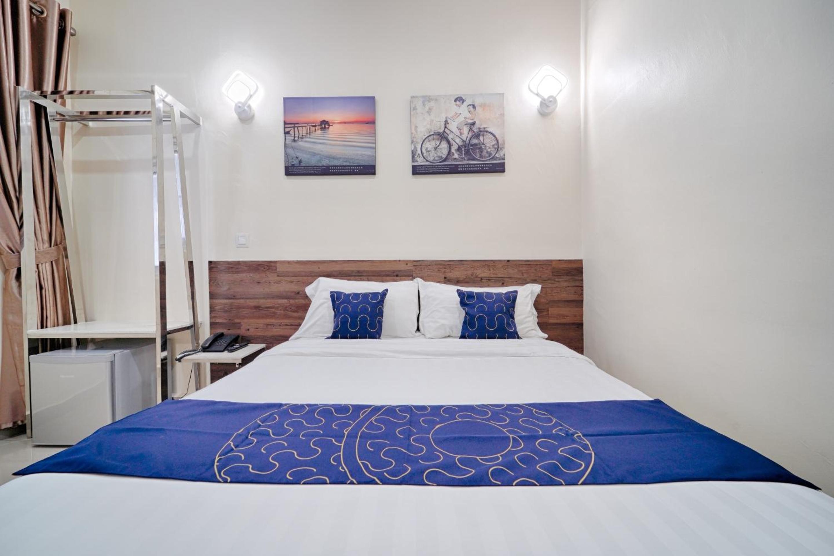 Capital O 89647 Atta Hotel 13/49