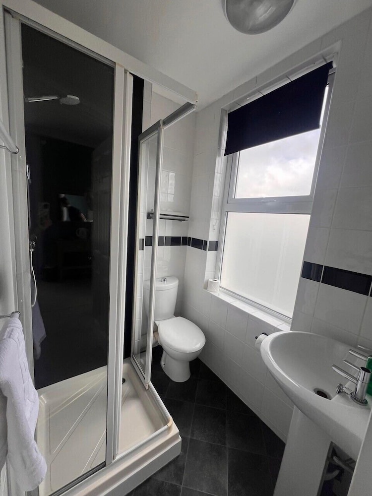 Pentire Hotel 62/63