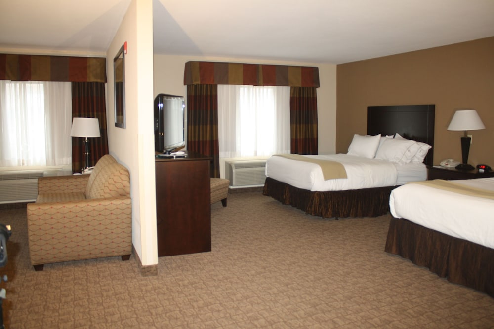 Holiday Inn Express Hotel And Suites Bridgeport 17/50