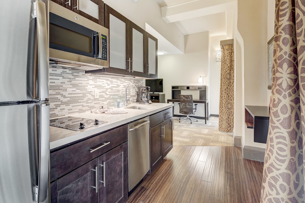 Staybridge Suites BALTIMORE INNER HARBOR 11/80